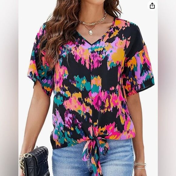 🎭🧵NEW Women's Top Size S Abstract Print V Neck Short Sleeve Tie Front Shirt - Picture 1 of 6